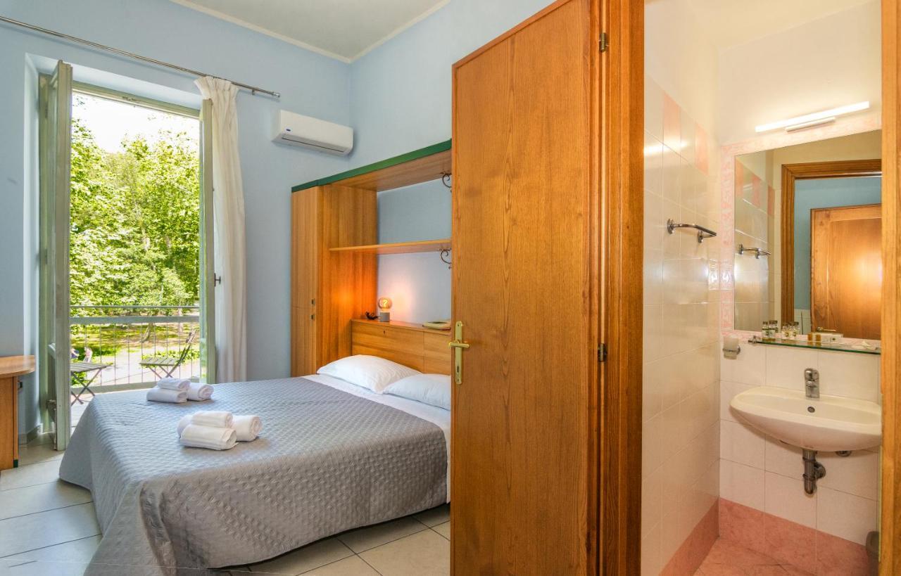 Hotel Villa Benvenuti Viareggio Ngoại thất bức ảnh